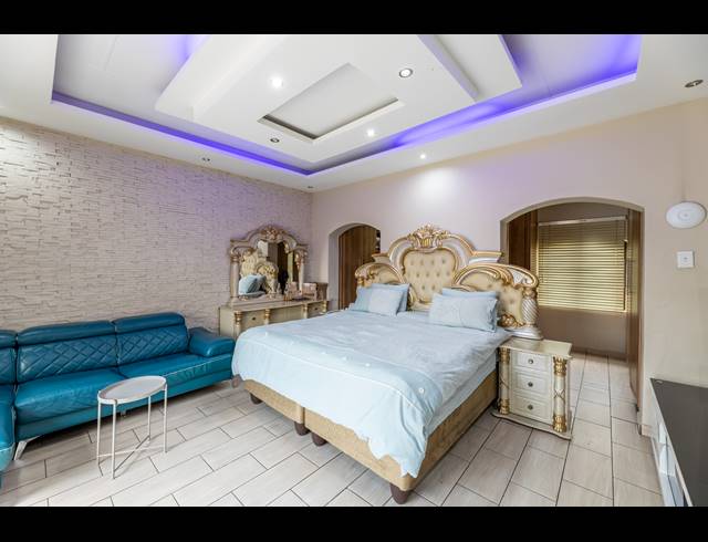 4 BEDROOM HOUSE FOR SALE IN BROADACRES
